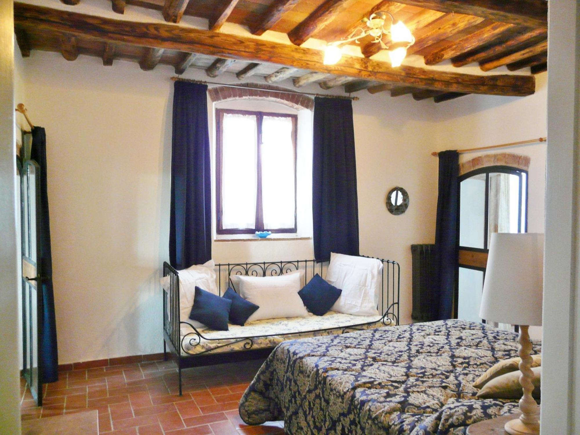 Podere Patrignone Guest House คาสเตลลินาอินเคียนติ ห้อง รูปภาพ