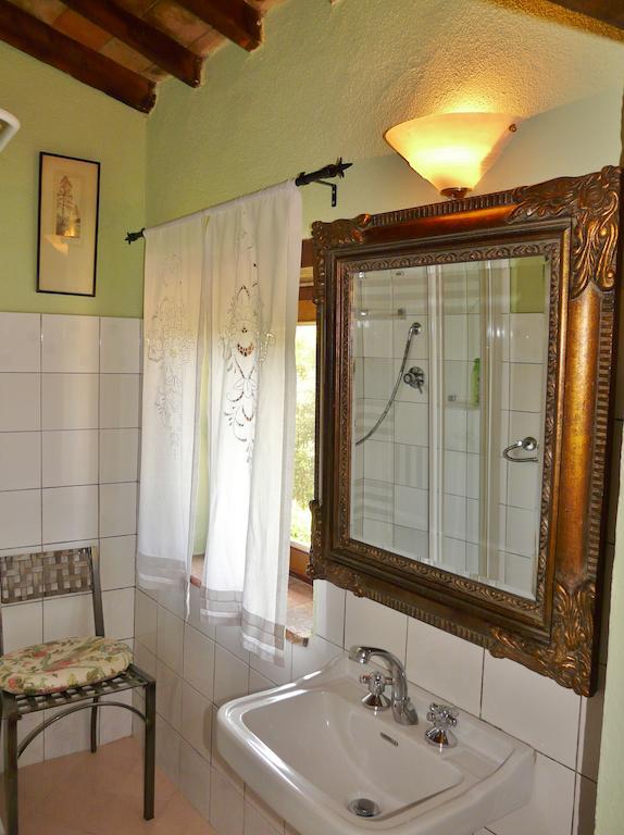 Podere Patrignone Guest House คาสเตลลินาอินเคียนติ ห้อง รูปภาพ